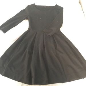 Cute long sleeve black dress